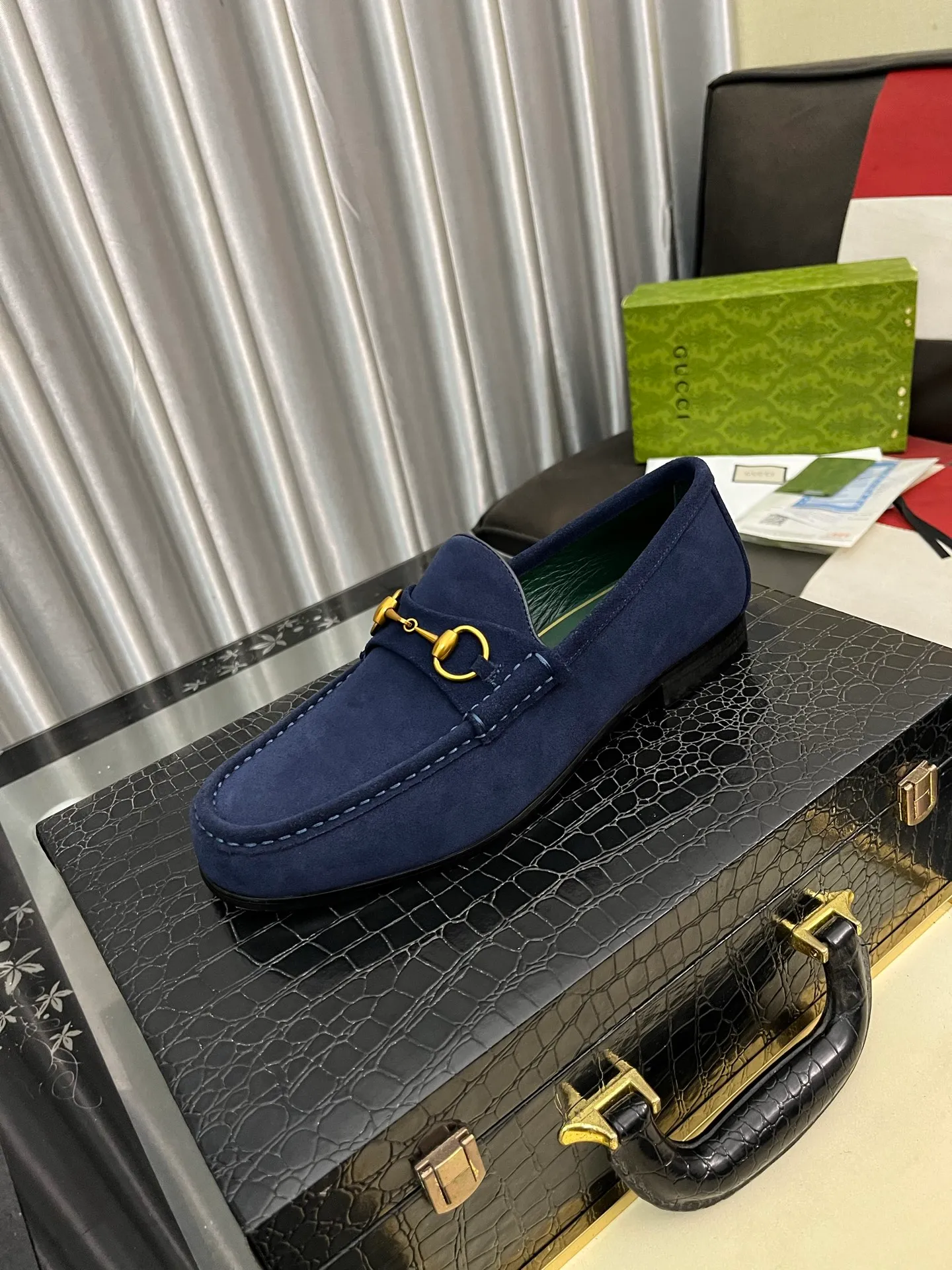 Men's Men's Shoes 💰540⌚️⌚️【GUCCI】The most popular classic Gucci leather shoes. Synchronized with the official website, the upper is made of Italian first-layer cowhide ➕cowhide lining, with unique brand and unique craftsmanship. Highlighting the hot style of the new year. Stop hesitating, stop wandering, get it now. Digital: 38--444️⃣colors available